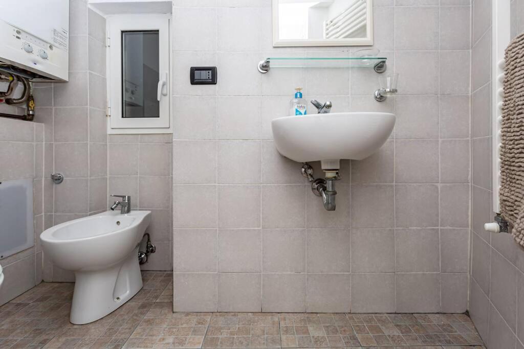 Apartment Adorno 2 - Affitti Brevi Italia جنوة المظهر الخارجي الصورة
